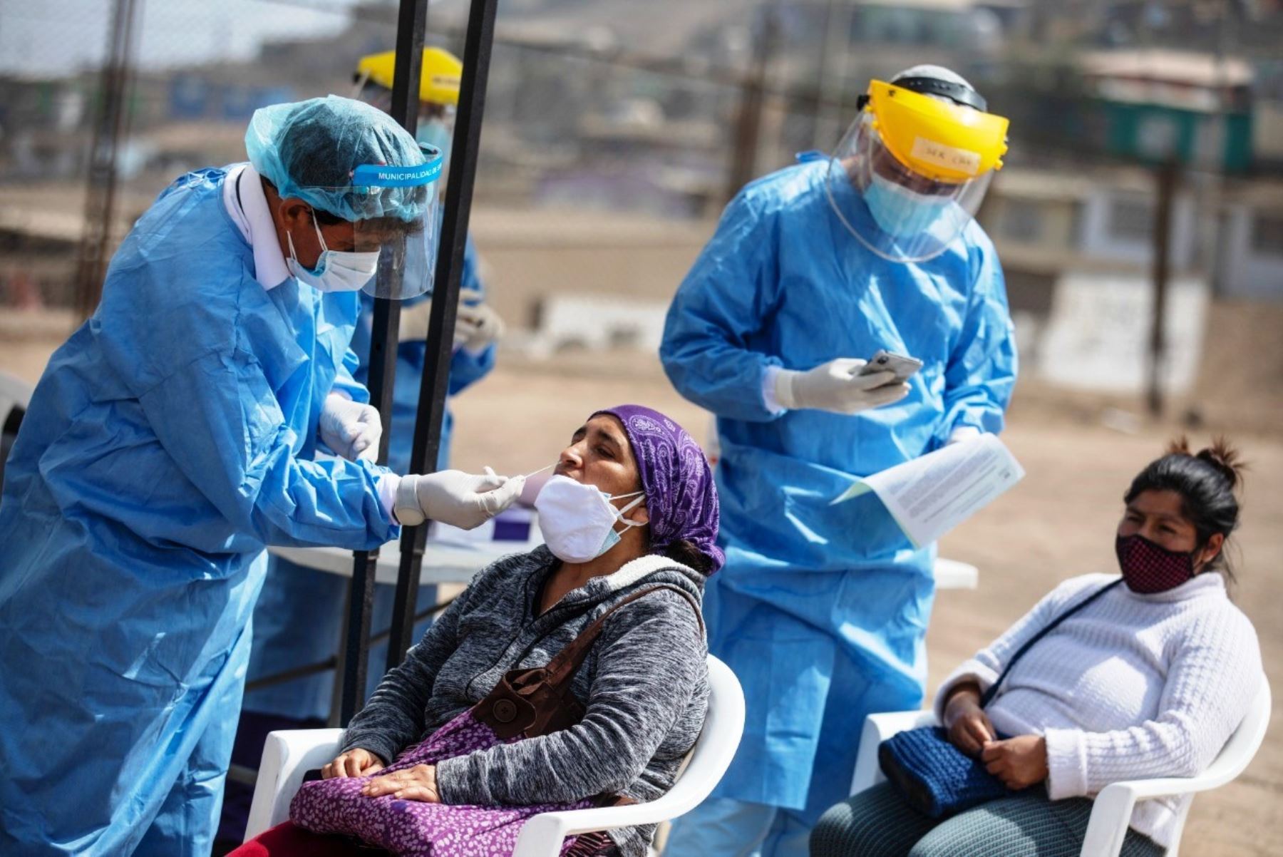 Héroes de la salud: la historia de los médicos y enfermeras de primera línea durante la pandemia
