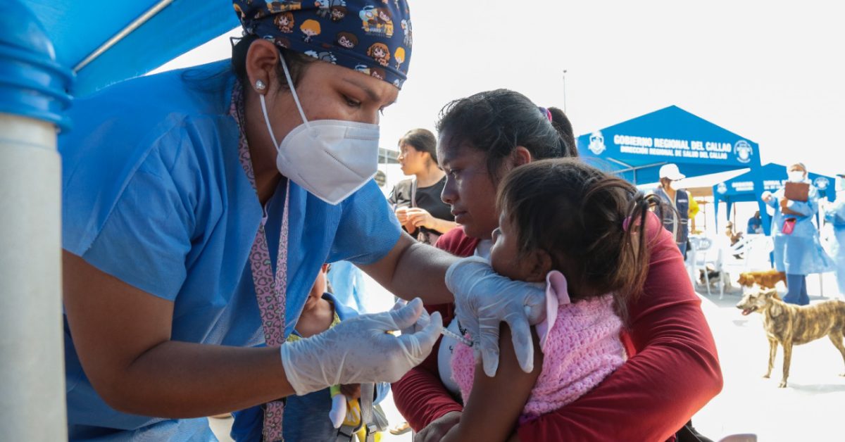 El Ministerio de Salud se encuentra con abastecimiento de las 24 vacunas que un menor de tres años necesita para garantizar la inmunización a nivel nacional | Foto: Minsa