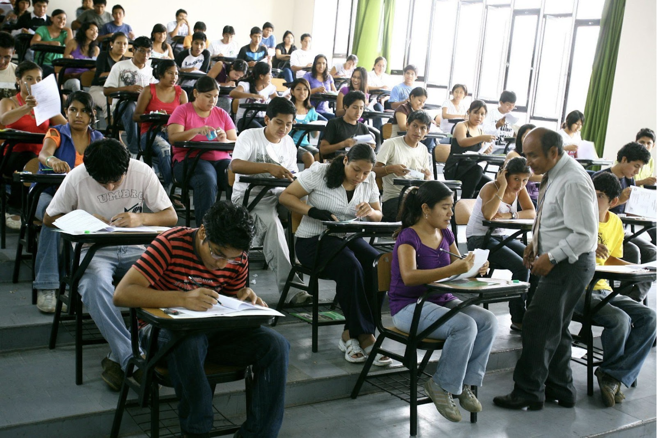Más del 80% de los estudiantes universitarios sufren estrés académico, entre otros factores. // Foto: Andina