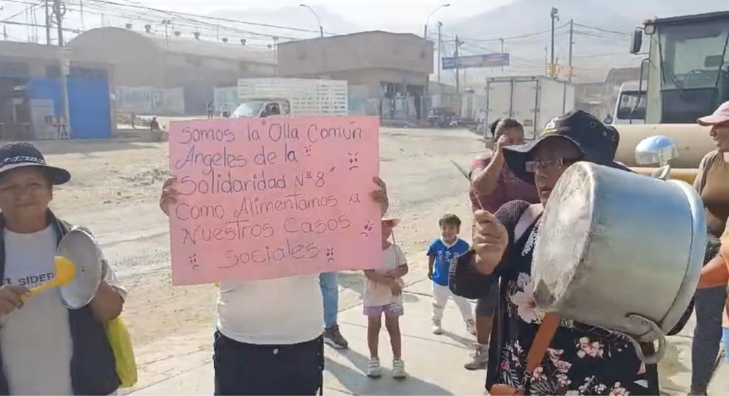 La olla común “Ángeles de la Solidaridad” ha tenido que protestar de manera presencial y a través de las redes sociales para solicitar ayuda. Foto: Flor de María Araya